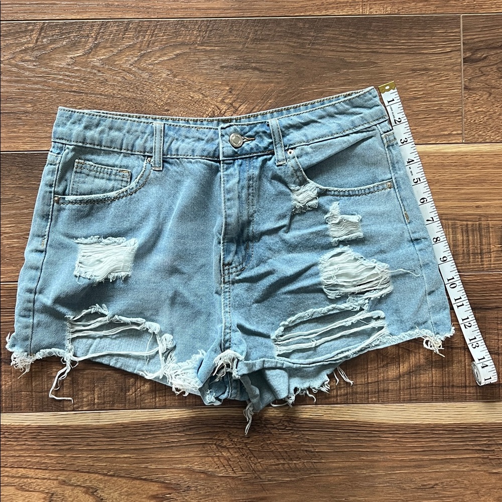 SHEIN Distressed Denim Women Shorts - Picture 3 of 4